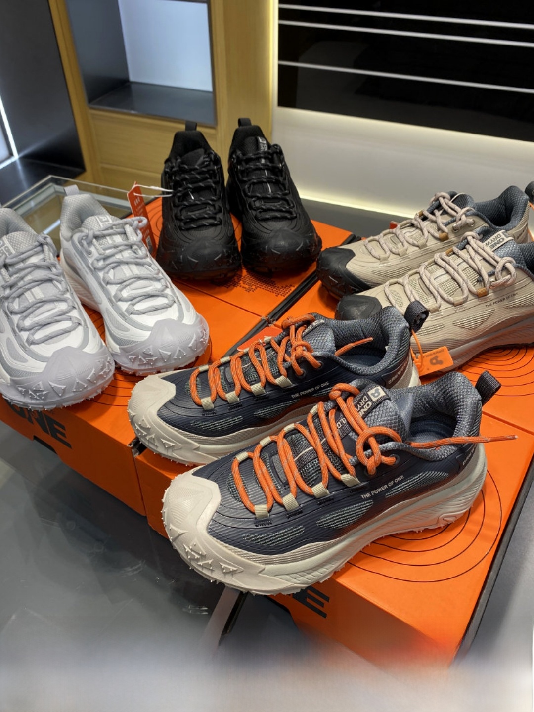 Outdoor Adventure Series - Sepatu Kasual Sporty Tebal untuk Petualangan